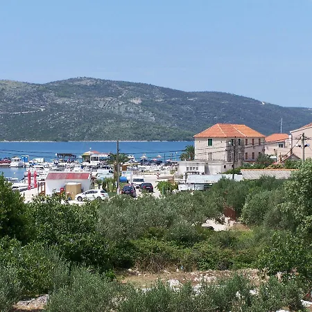 Grozda Апартаменты