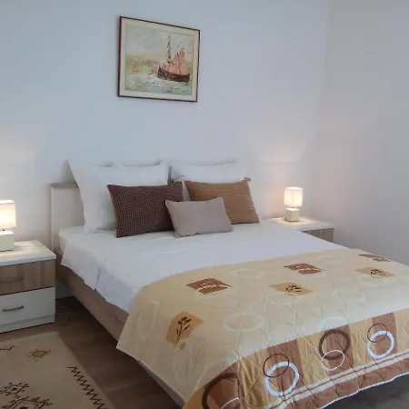 Апартаменты Grozda Сегет-Враница